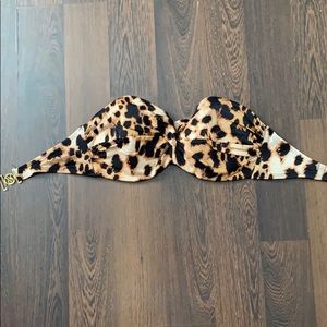 Victoria’s Secret 34DD cheetah strapless swim top